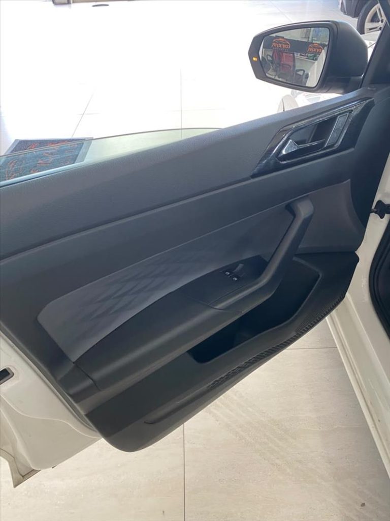 VOLKSWAGEN POLO 2025