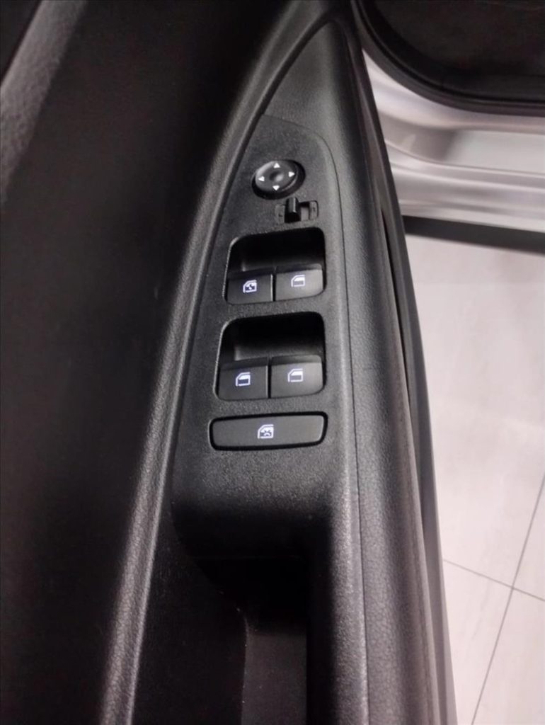 HYUNDAI HB20X 2021