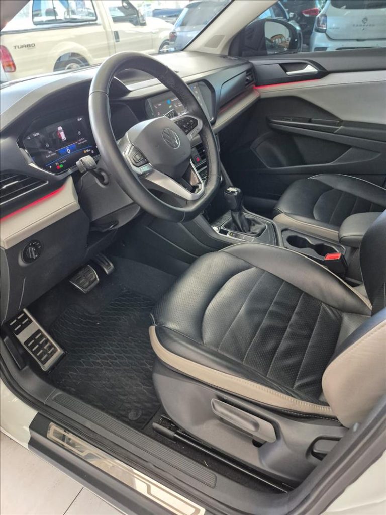 VOLKSWAGEN TAOS 2022