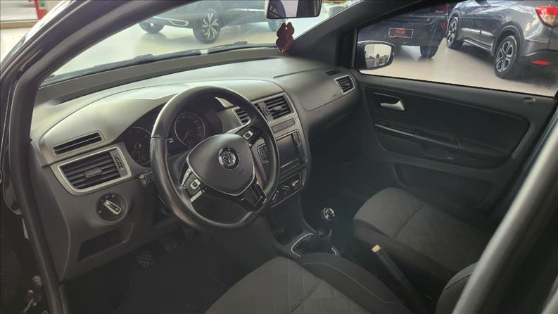 VOLKSWAGEN FOX 2018