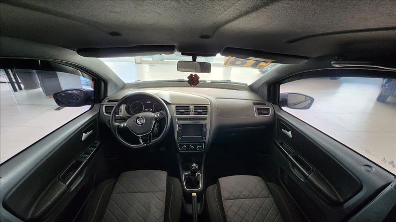 VOLKSWAGEN FOX 2018