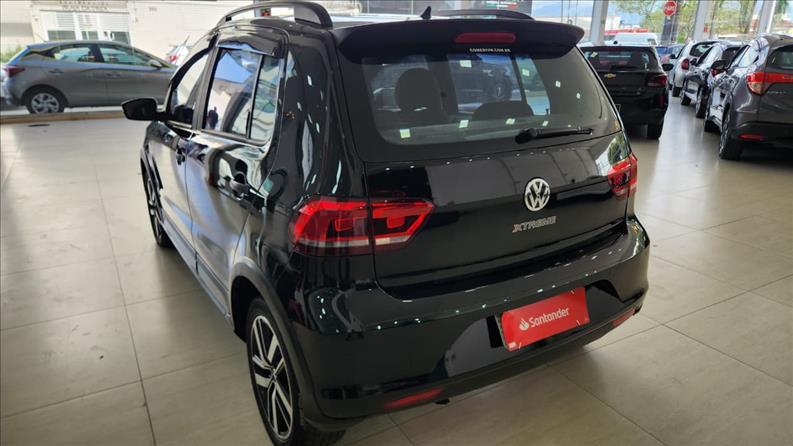 VOLKSWAGEN FOX 2018